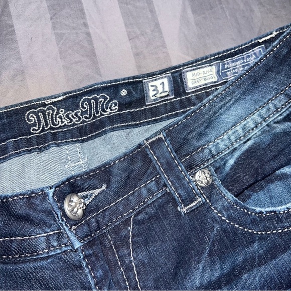 Miss Me Easy Boot 31 - Picture 4 of 4